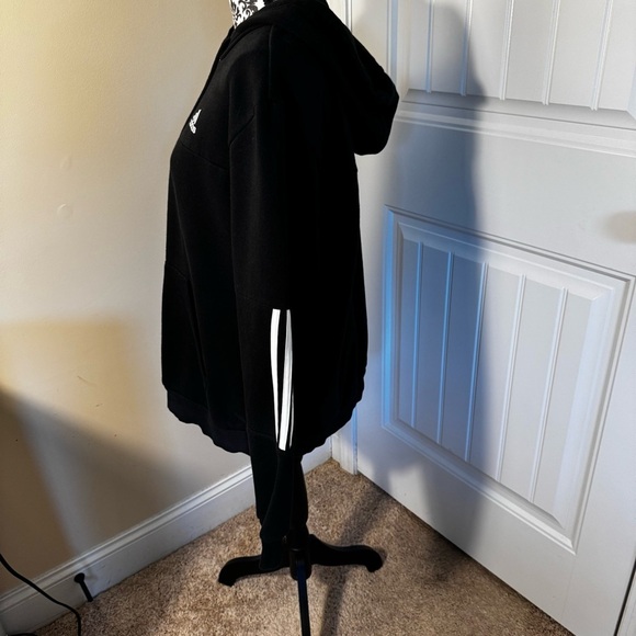 Adidas Black Sweatshirt - Picture 3 of 6